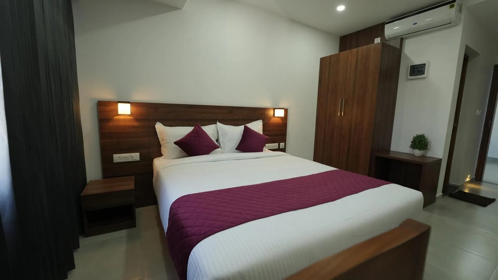 Georjoys Hotels & Resorts Kalpetta 0*,
