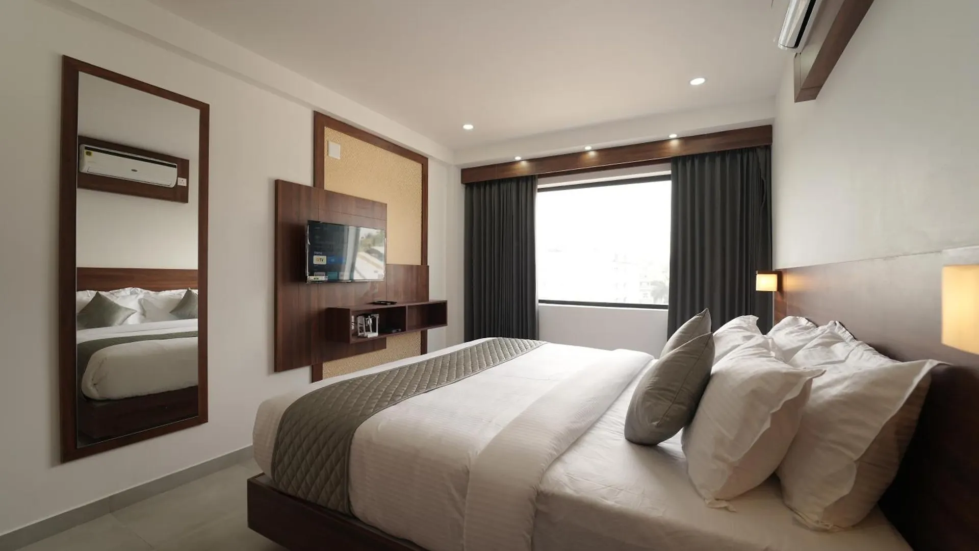 Georjoys Hotels & Resorts Kalpetta