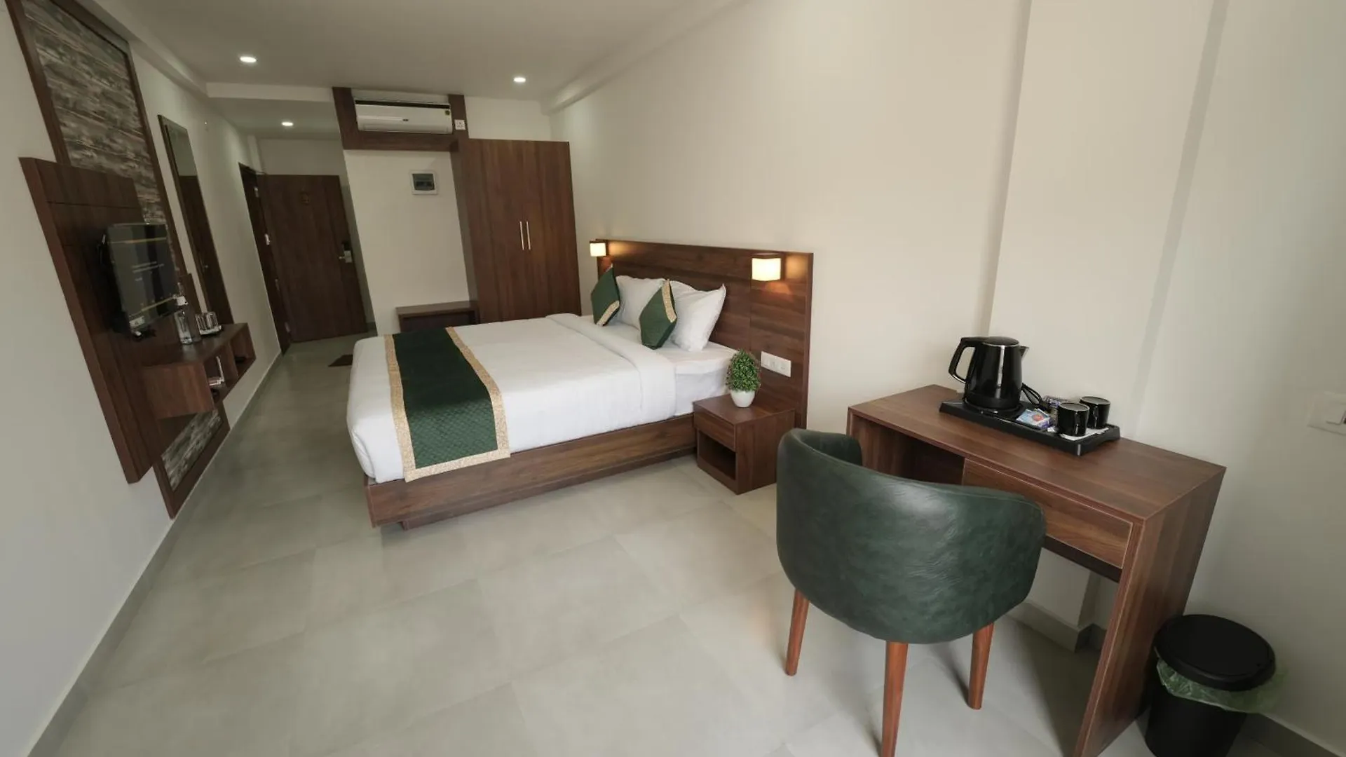 Georjoys Hotels & Resorts Kalpetta 0*,