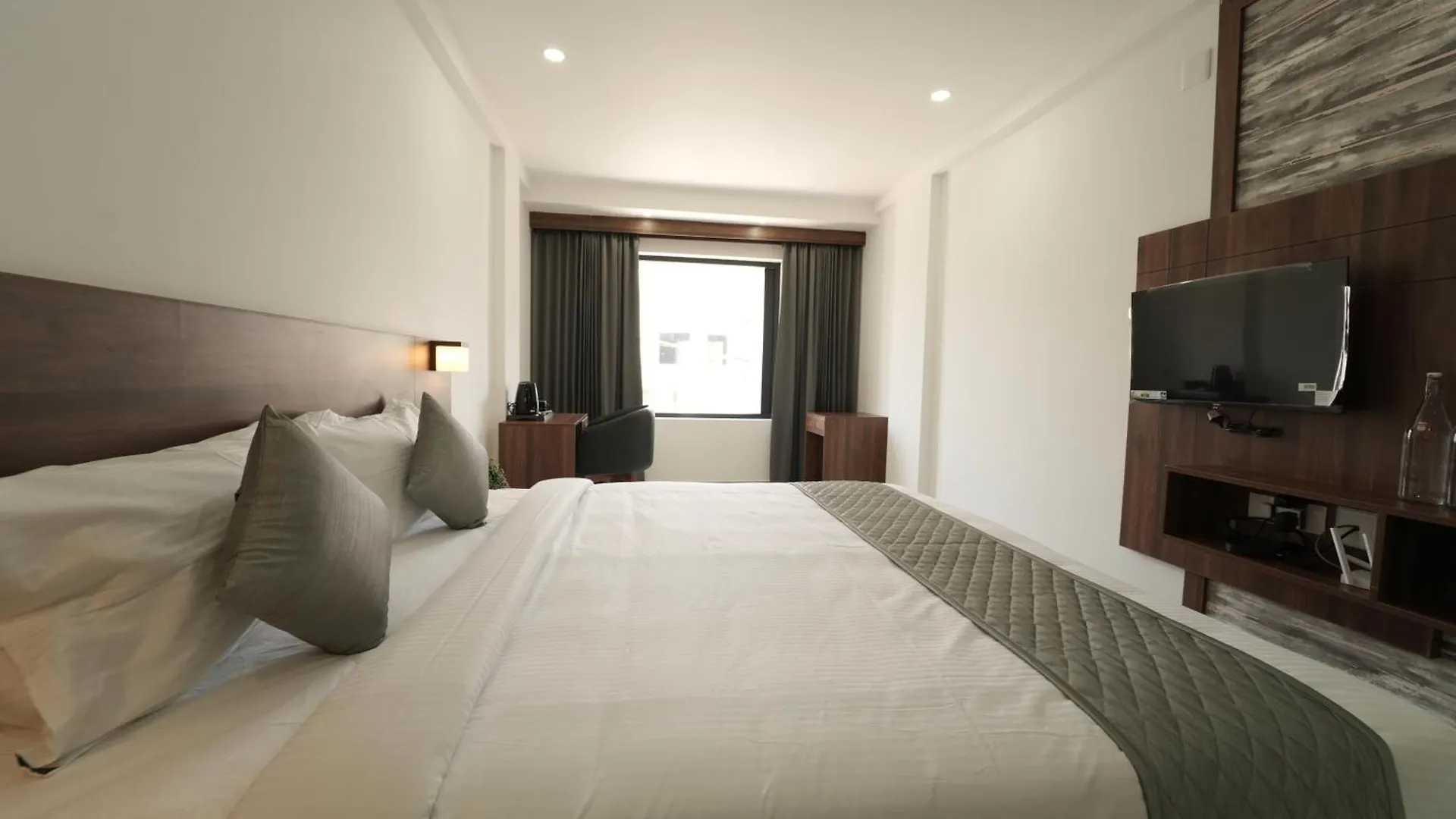 Georjoys Hotels & Resorts Kalpetta